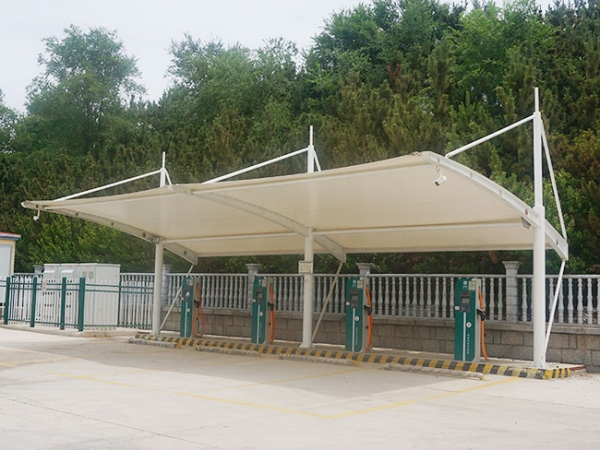 充電樁停車棚